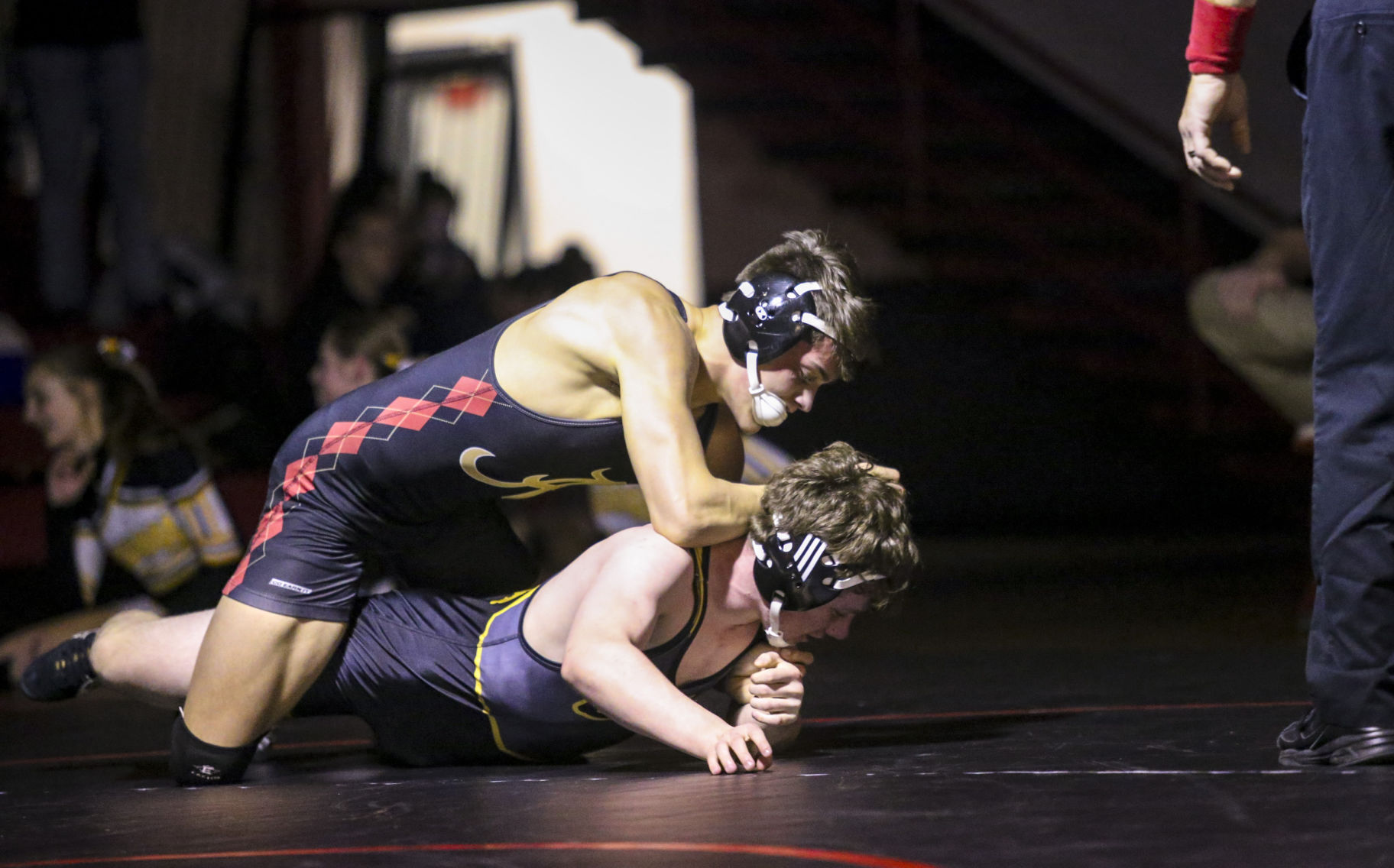012418-BETTENDORF-ASSUMPTION-WRESTLING-035